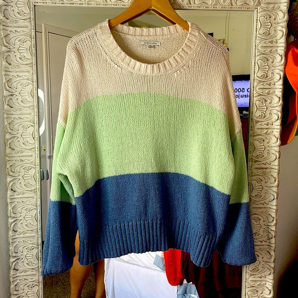 American Eagle Sweater
